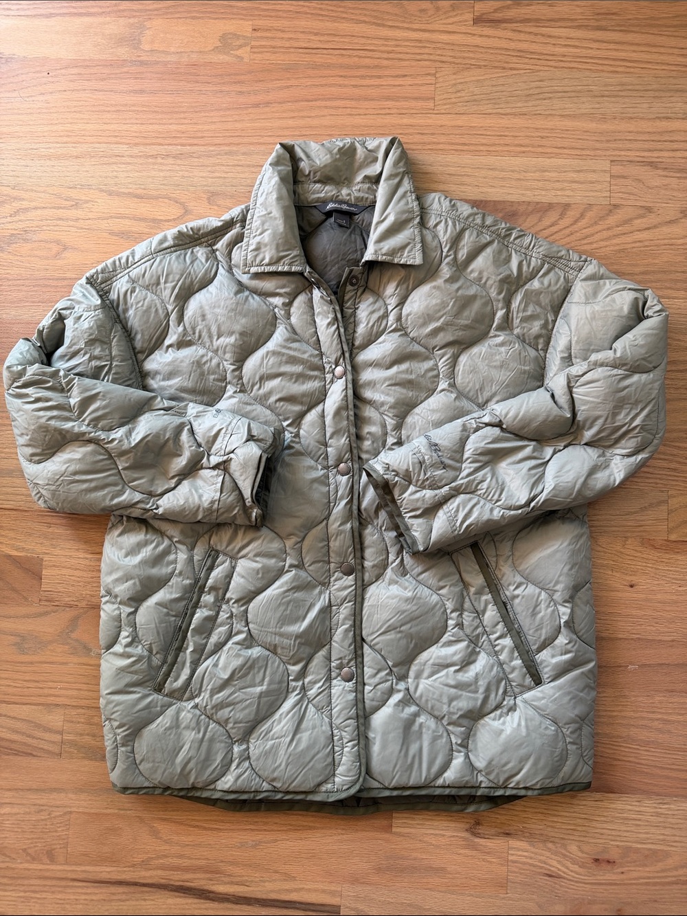 Eddie Bauer Women’s Small Sage Green Quilted Down Insulated Snap Jacket 2023